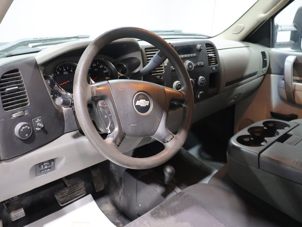 Used 2012 Chevrolet Silverado 2500 W/T image 3