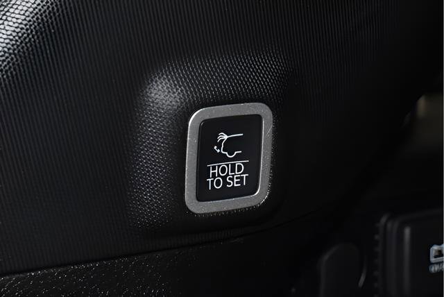 New 2026 Jeep Grand Cherokee Altitude AWD/4WD image 30