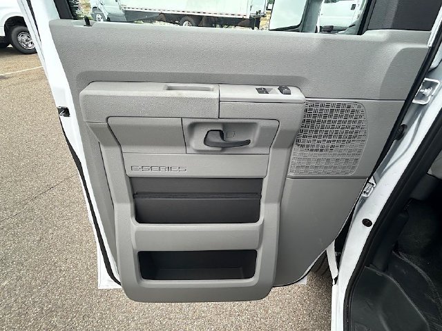 New 2026 Ford E-350 and Econoline 350 Super Duty w/ Power Equipment Group RWD image 17