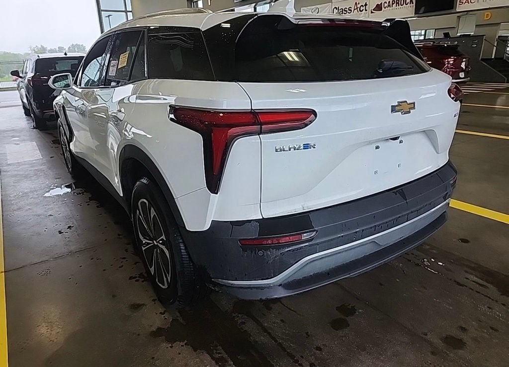 Used 2024 Chevrolet Blazer EV LT AWD/4WD image 7