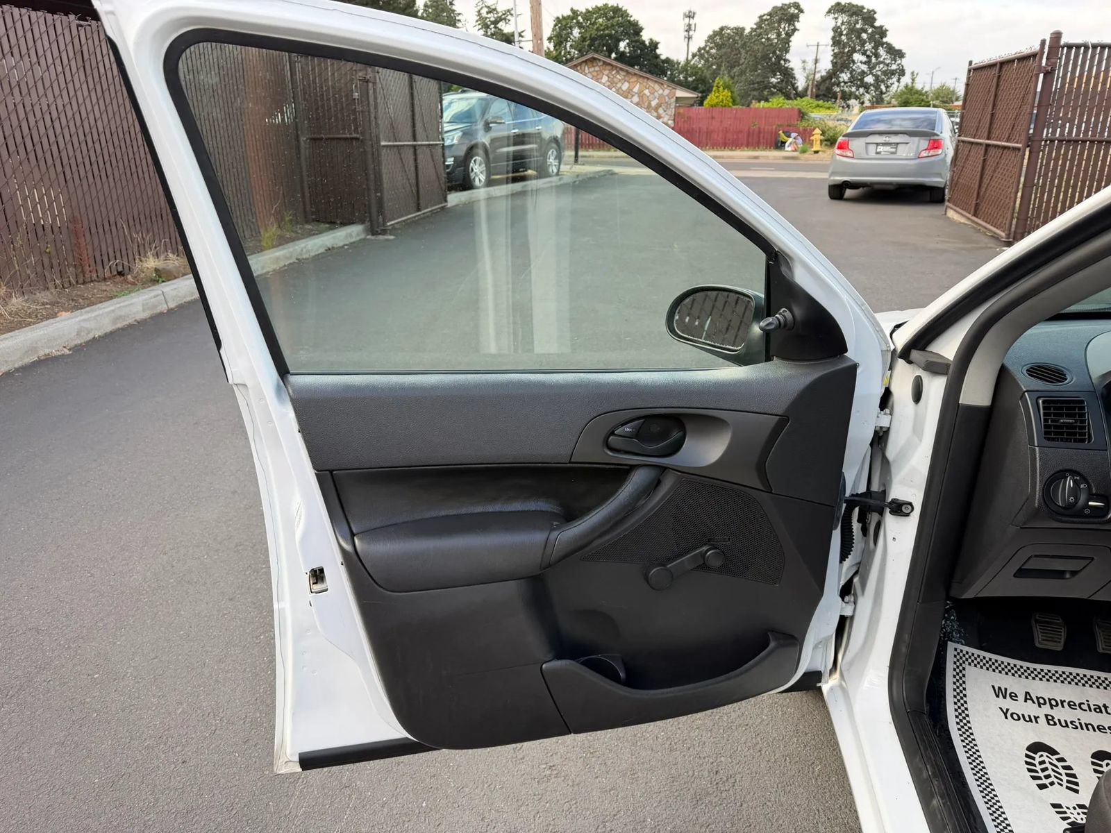 Used 2007 Ford Focus S FWD image 10