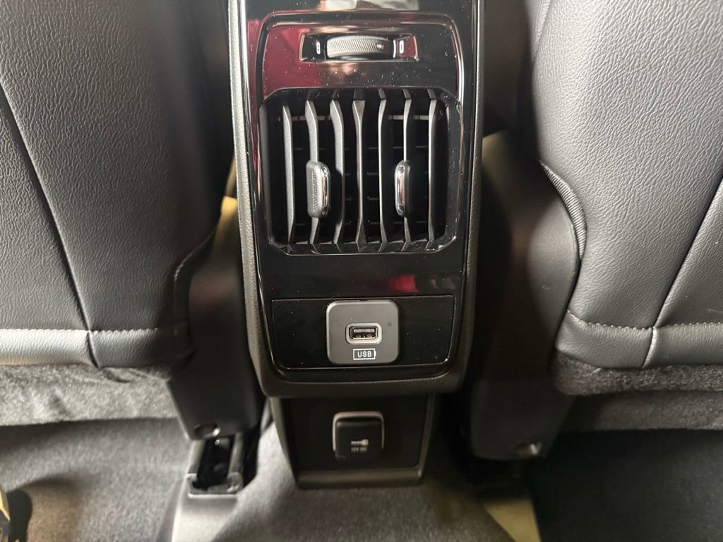 New 2026 Jeep Compass Latitude image 36