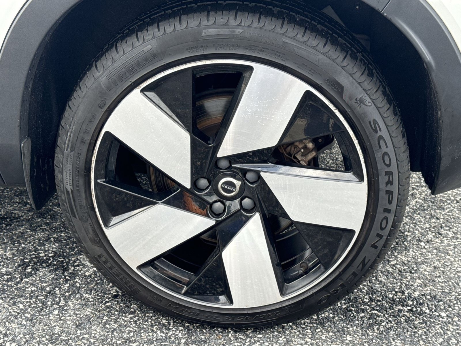 Certified 2023 Volvo C40 P8 Recharge Ultimate w/ Protection Package Premier AWD/4WD image 12