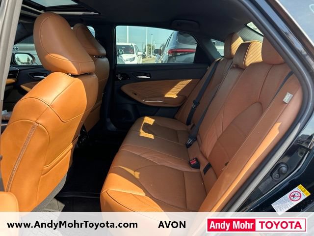 Used 2019 Toyota Avalon Limited FWD image 10