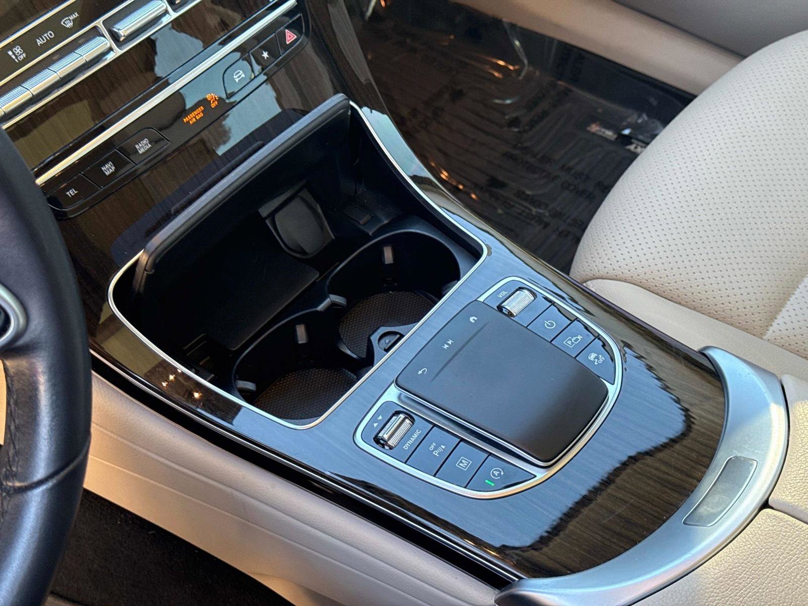 Used 2022 Mercedes-Benz GLC 300 GLC 300 image 30