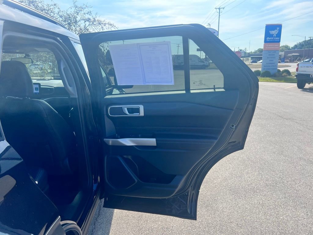 Used 2023 Ford Explorer XLT w/ Equipment Group 202A image 36