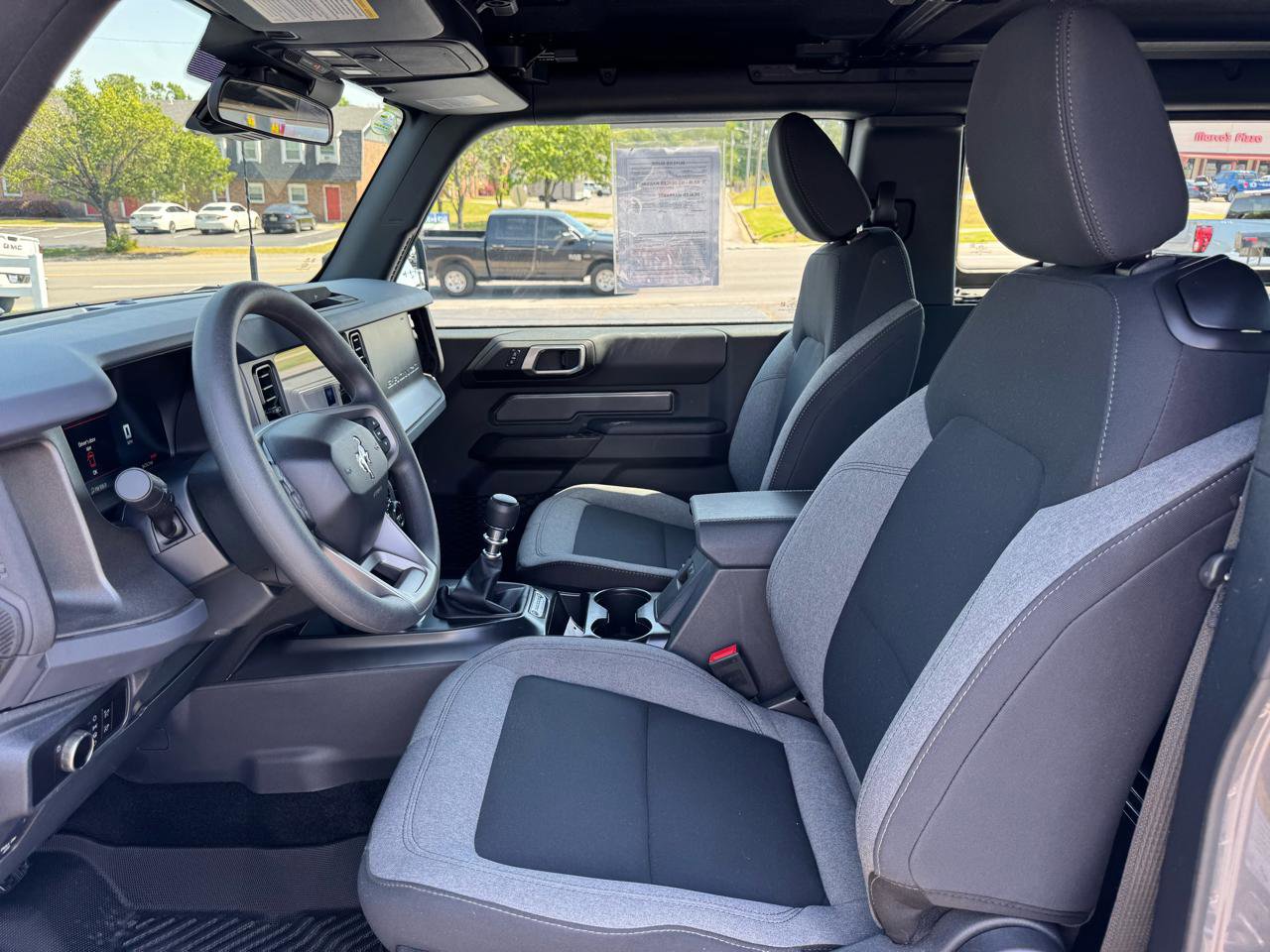 Used 2025 Ford Bronco 2-Door AWD/4WD image 13