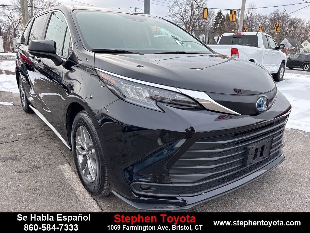 Used 2024 Toyota Sienna LE