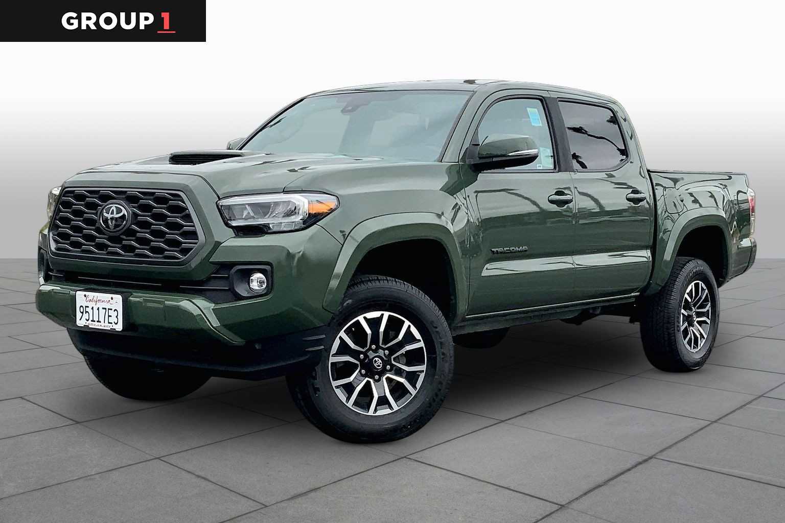 Used 2022 Toyota Tacoma TRD Sport w/ Technology Package AWD/4WD image 1