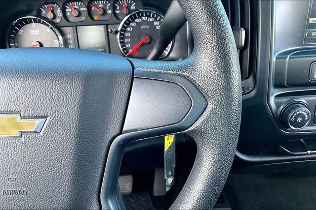 Used 2018 Chevrolet Silverado 1500 Custom w/ Custom Value Package image 13
