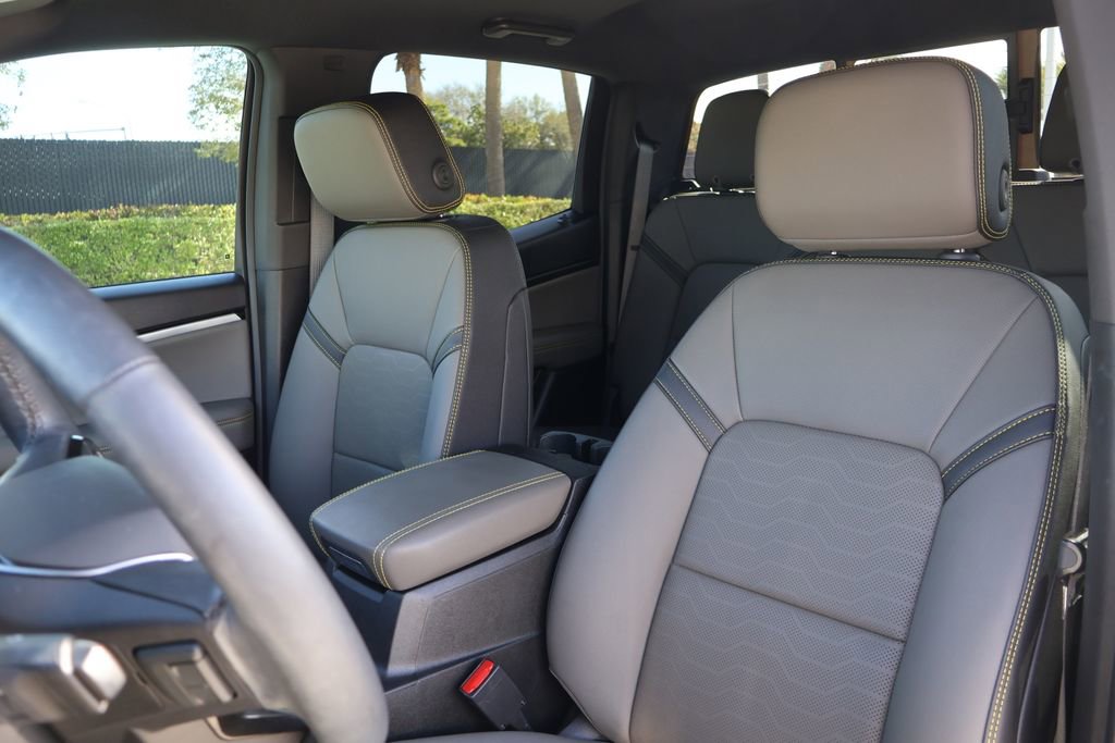 Used 2024 Chevrolet Colorado ZR2 w/ ZR2 Convenience Package III image 13