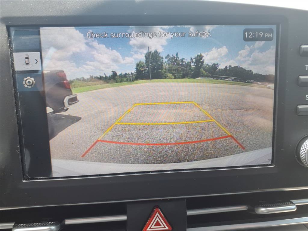 Used 2025 Hyundai Elantra Sport FWD image 28