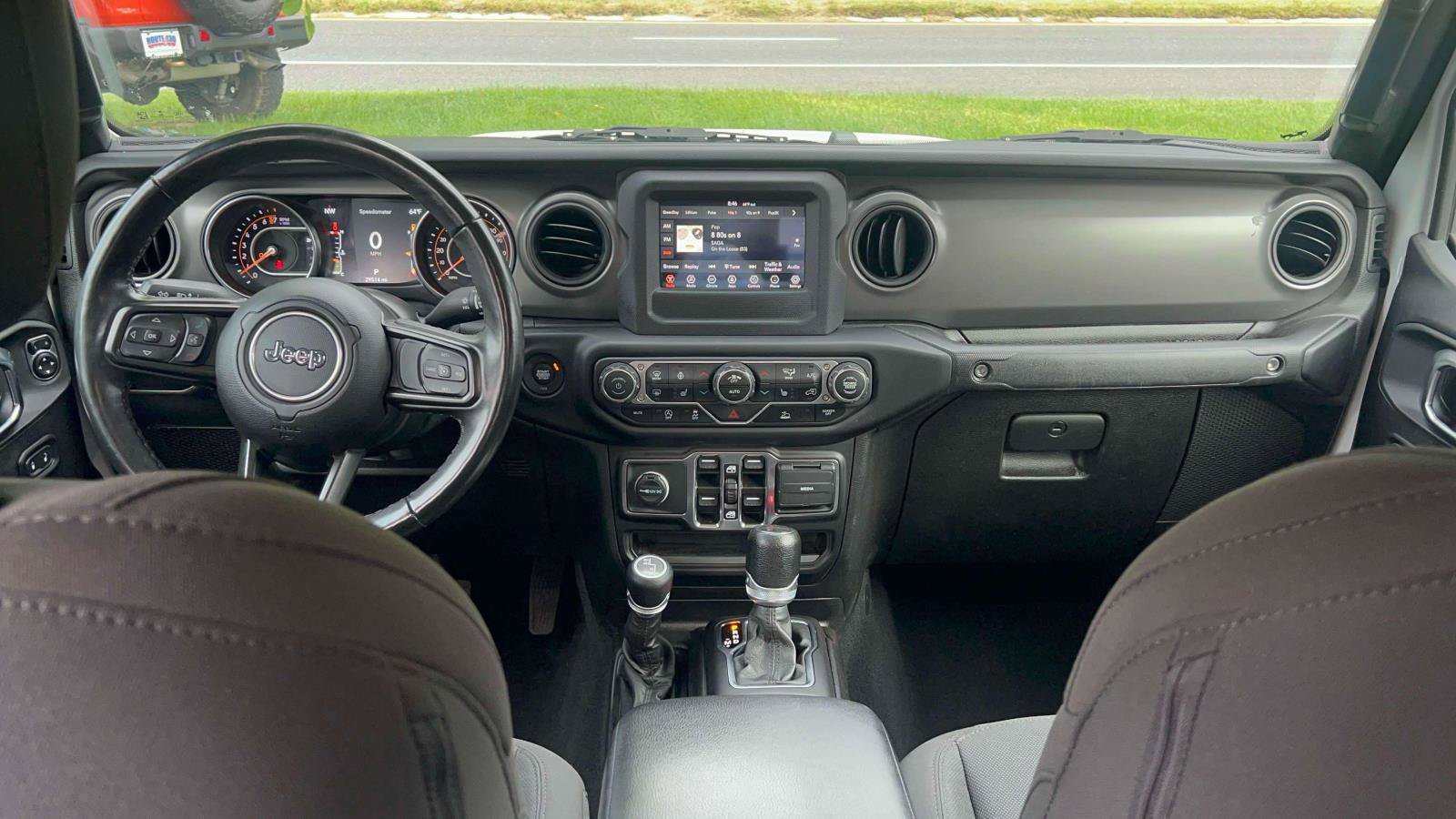 Used 2023 Jeep Gladiator Sport AWD/4WD image 24