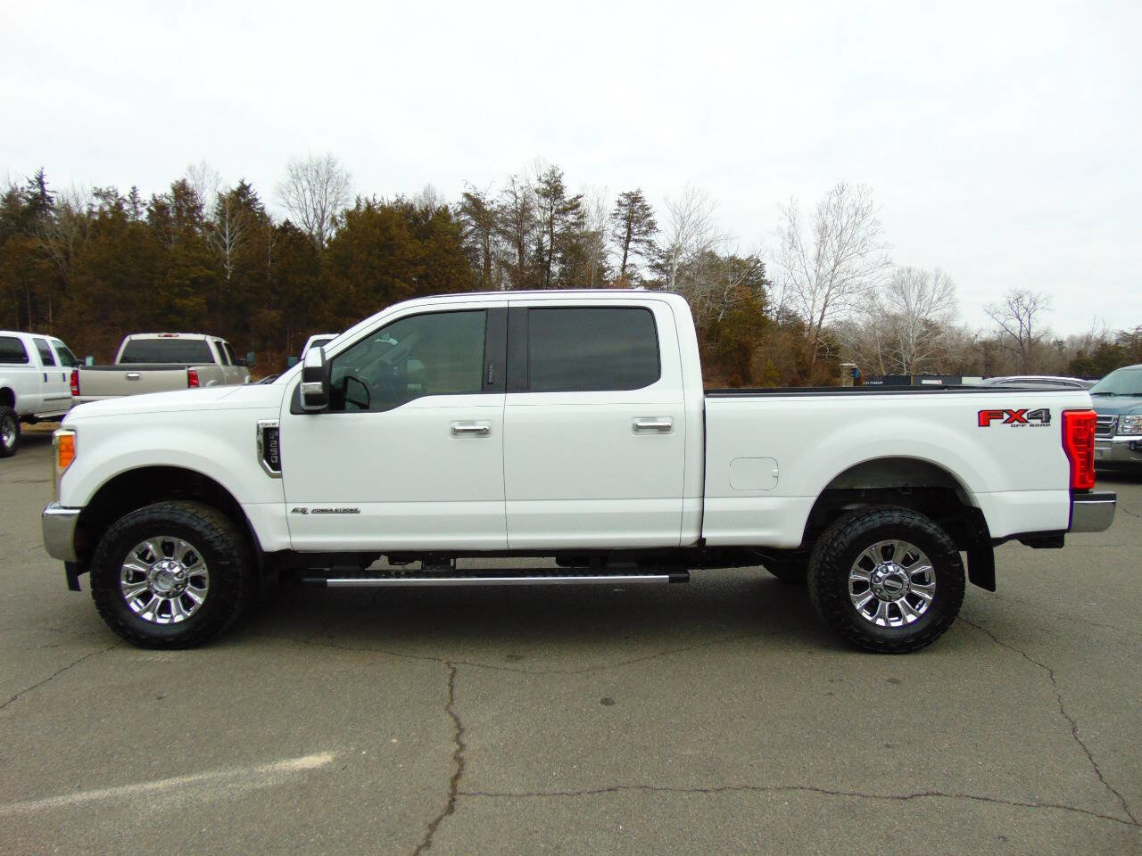Used 2017 Ford F250 XLT w/ XLT Premium Package image 24