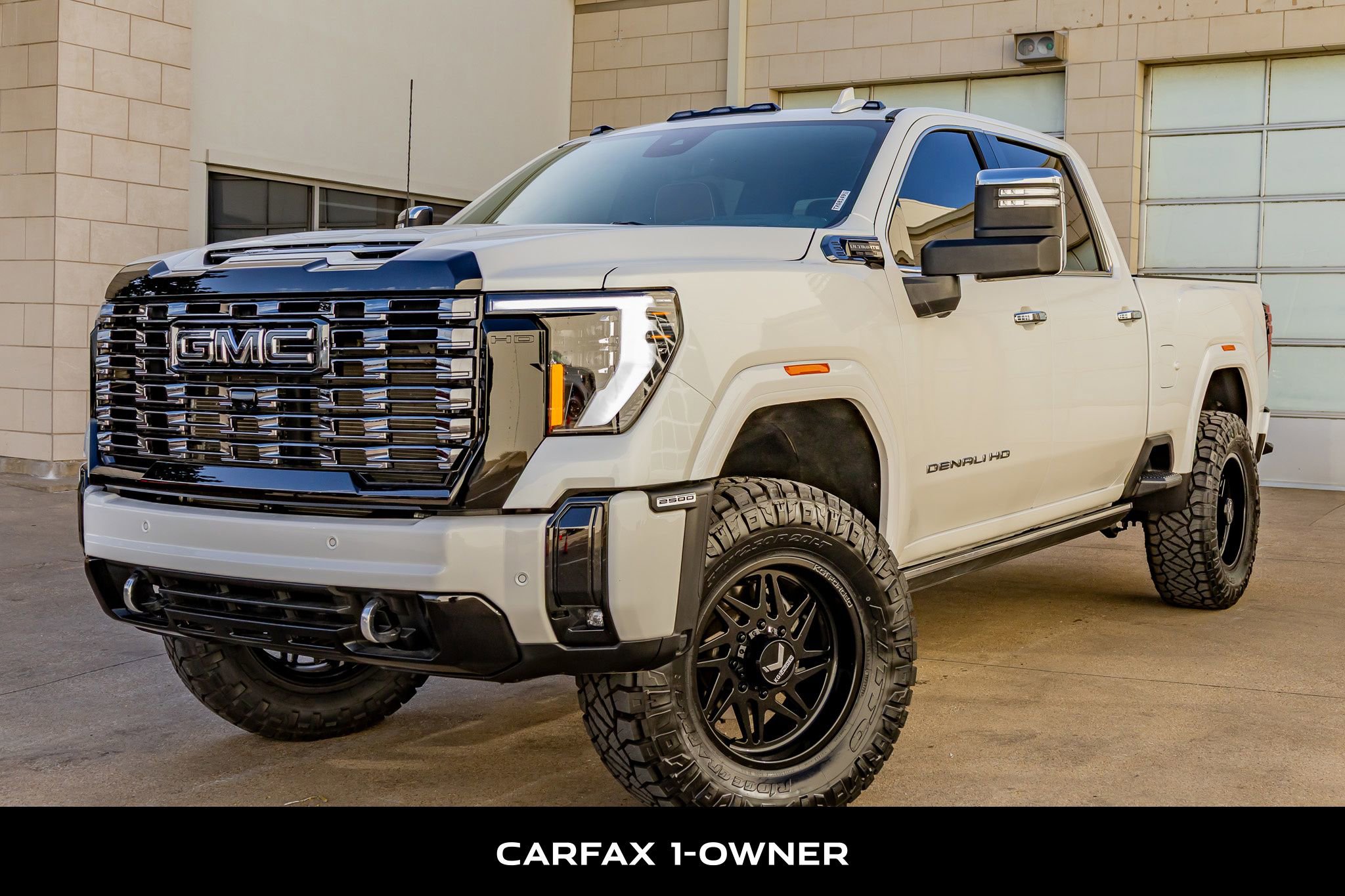 Used 2025 GMC Sierra 2500 Denali Ultimate image 5