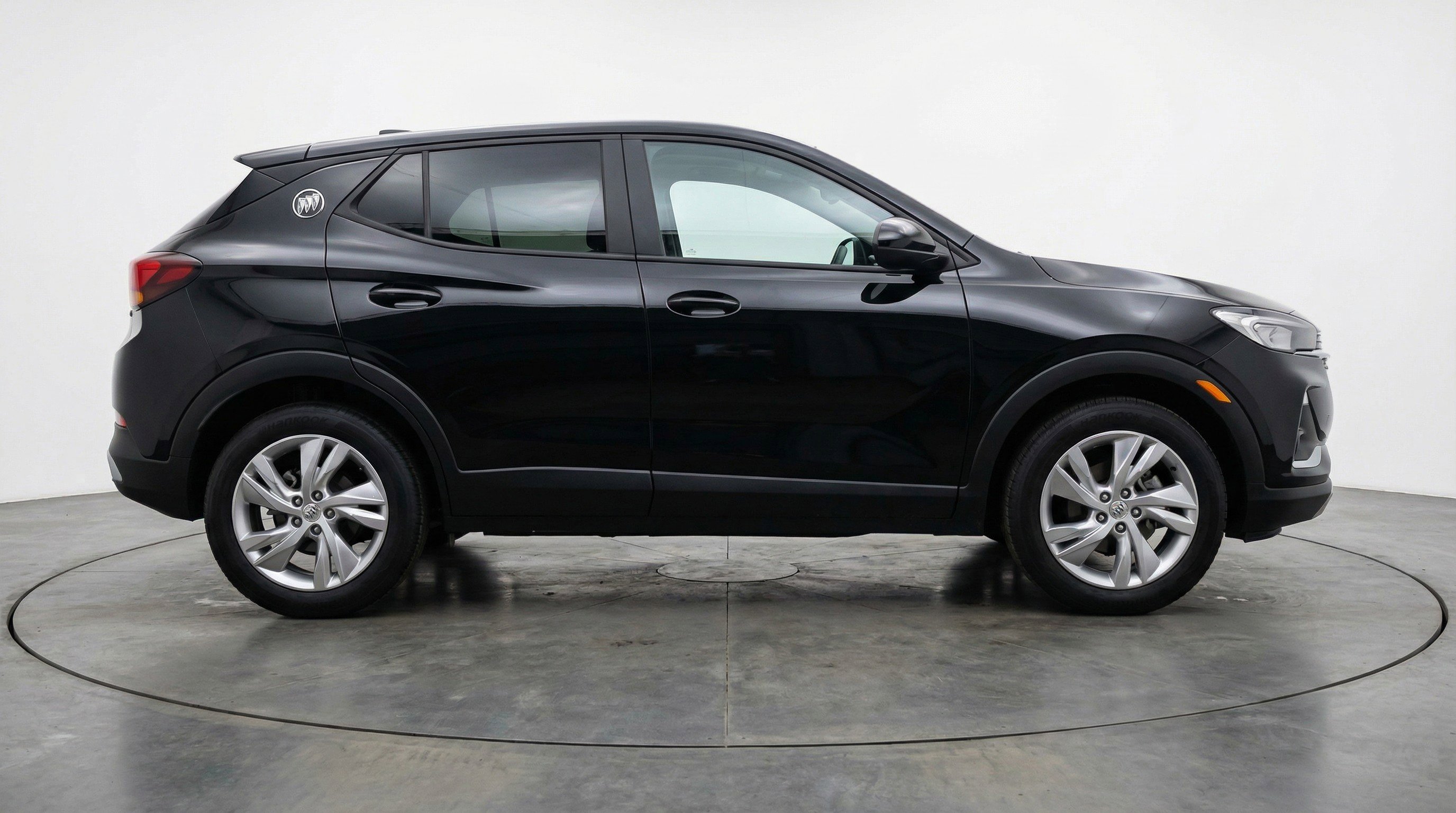 Used 2025 Buick Encore GX Preferred FWD image 11