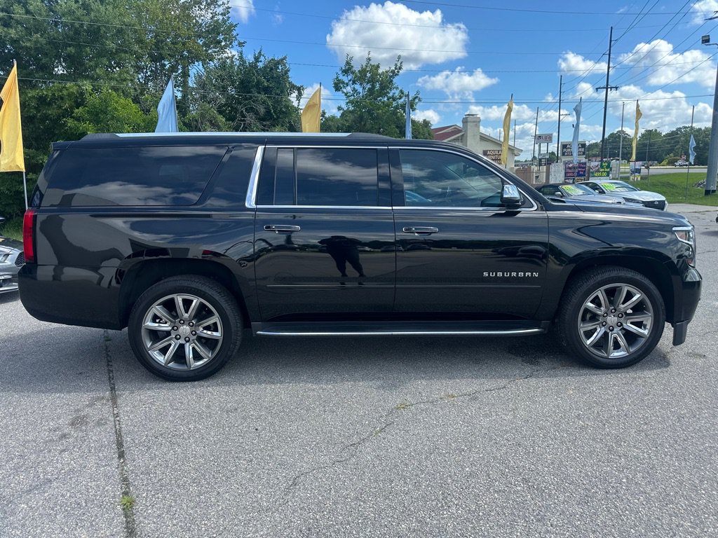 Used 2017 Chevrolet Suburban Premier AWD/4WD image 6