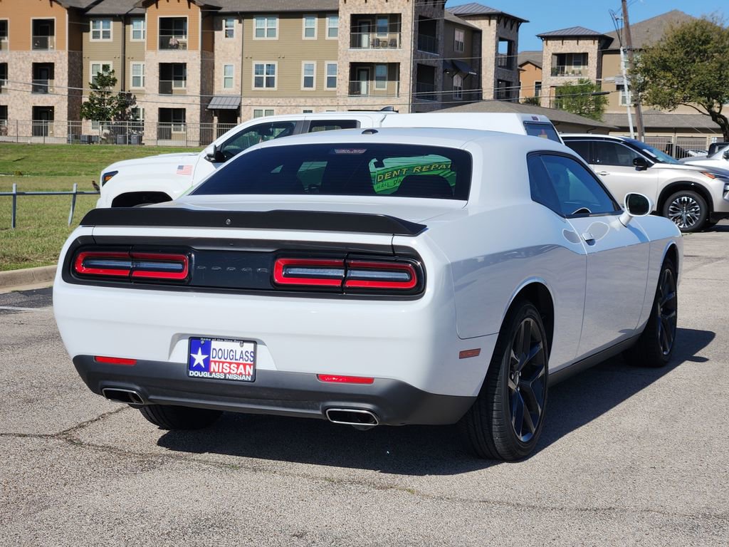 Used 2023 Dodge Challenger SXT w/ Blacktop Package image 4