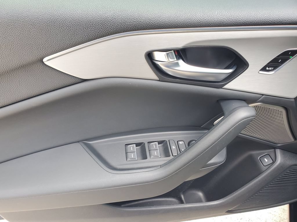 Used 2025 Acura TLX w/ Technology Package FWD image 19