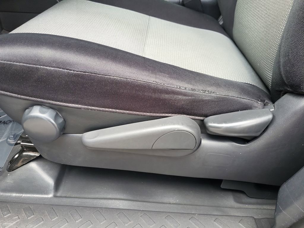 Used 2013 Toyota FJ Cruiser 4WD image 13