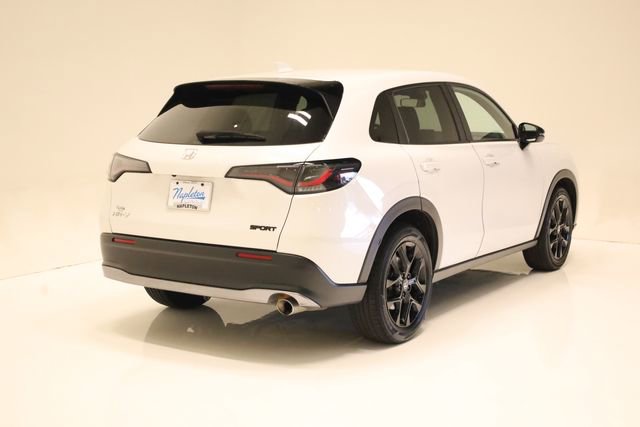 Used 2025 Honda HR-V Sport image 4