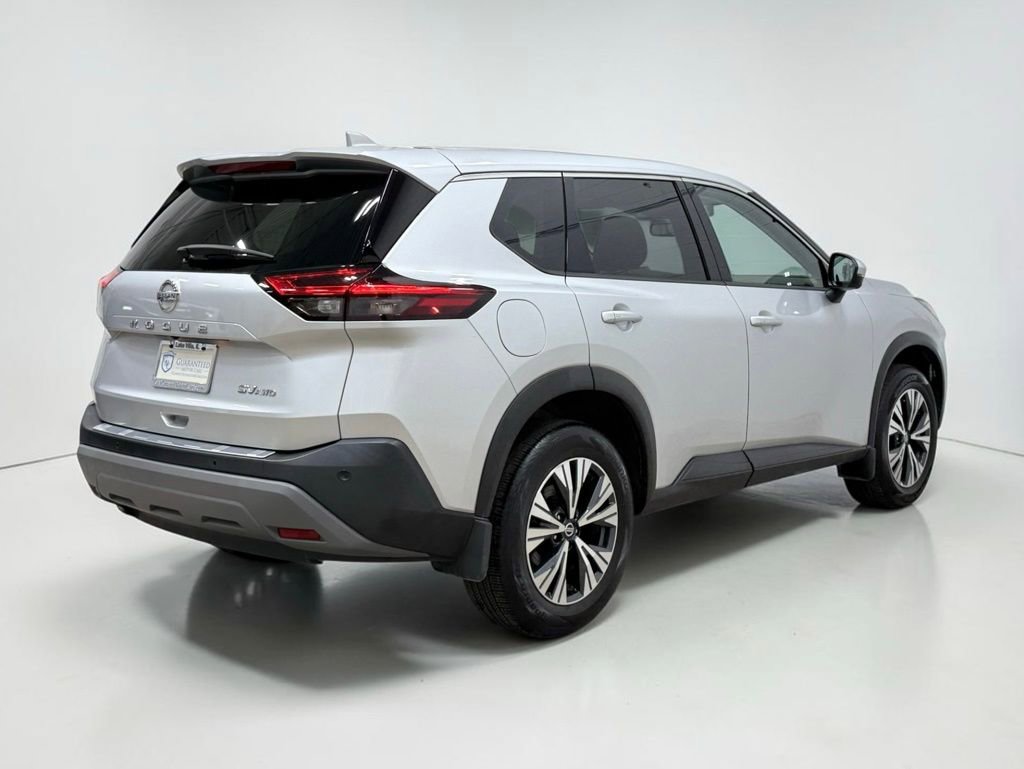 Used 2021 Nissan Rogue SV AWD/4WD image 16