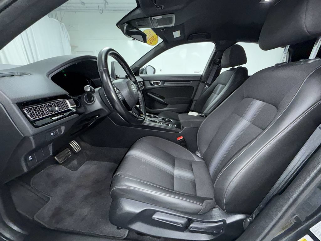 Used 2025 Honda Civic Sport image 15