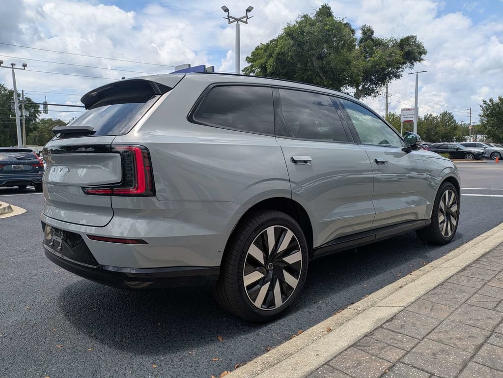 Certified 2025 Volvo EX90 Ultra AWD/4WD image 6