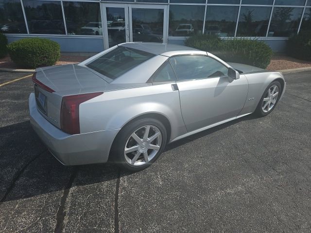 Used 2004 Cadillac XLR image 12