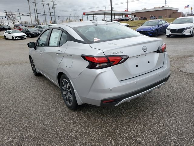 New 2025 Nissan Versa SV w/ Trunk Package FWD image 3