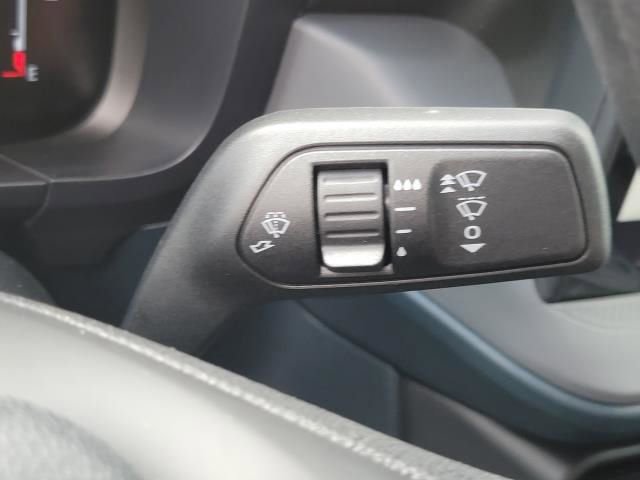 New 2025 Ford Maverick XL image 24