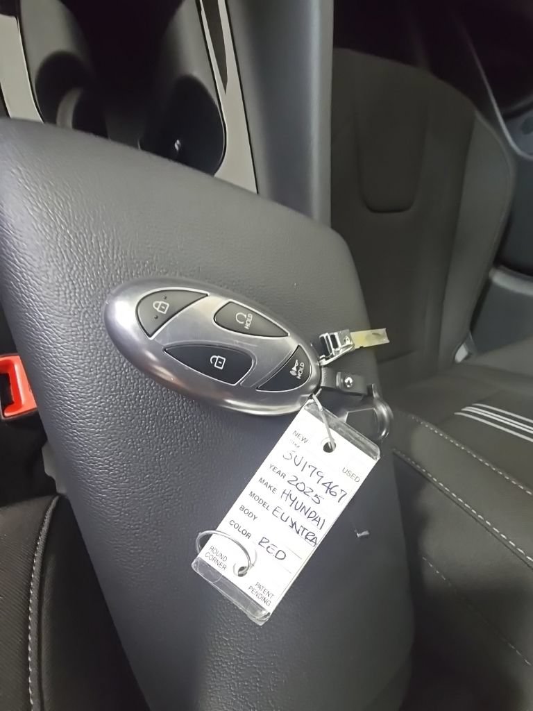 New 2025 Hyundai Elantra SEL FWD image 26