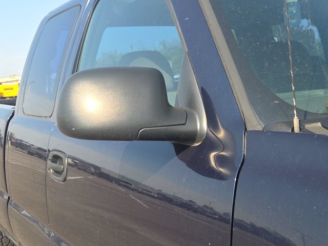 Used 2005 GMC Sierra 1500 W/T RWD image 5