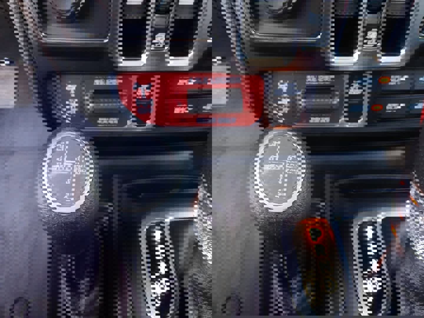 Used 2025 Jeep Wrangler Willys image 45