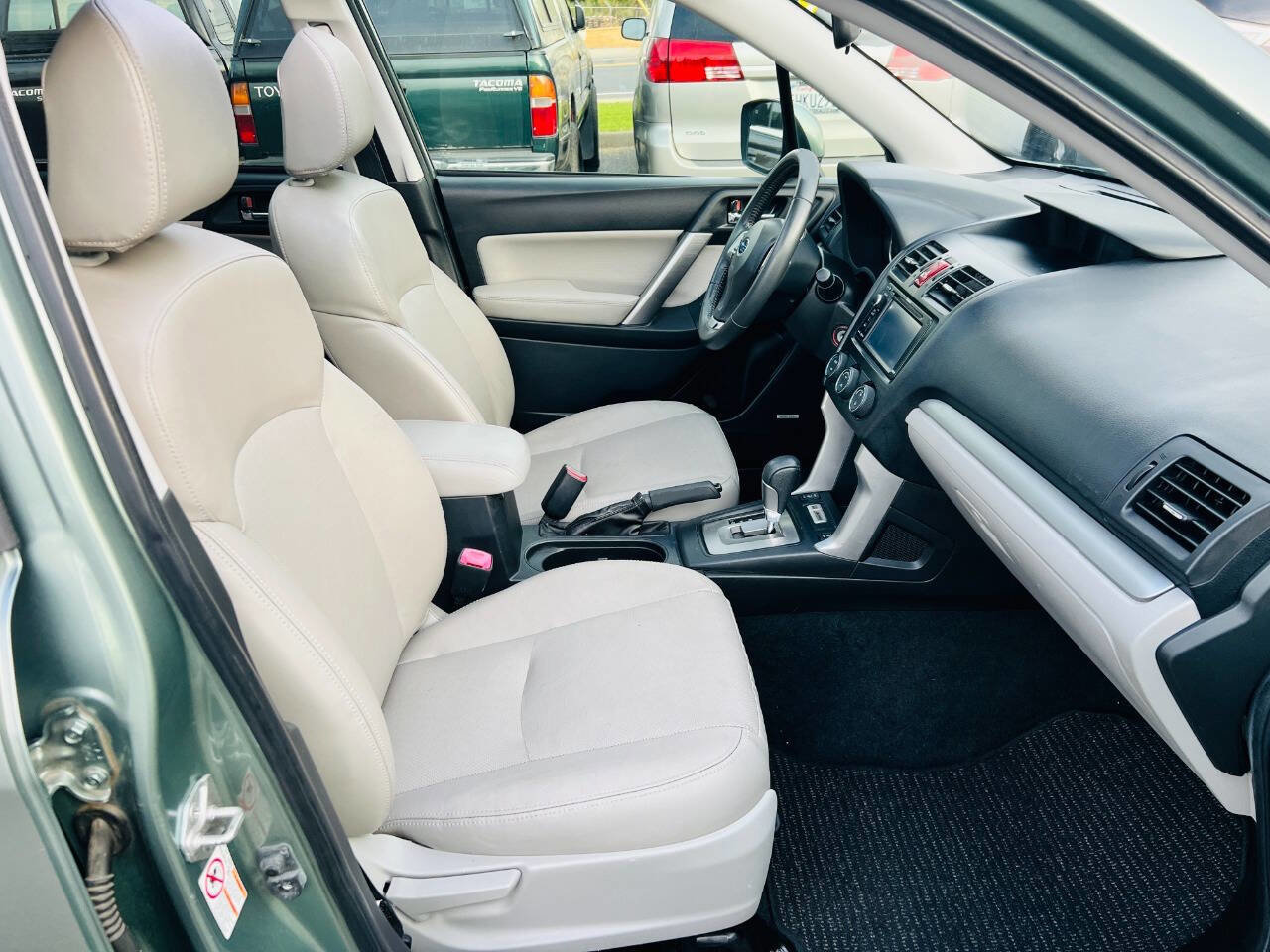 Used 2015 Subaru Forester 2.5i Limited image 15