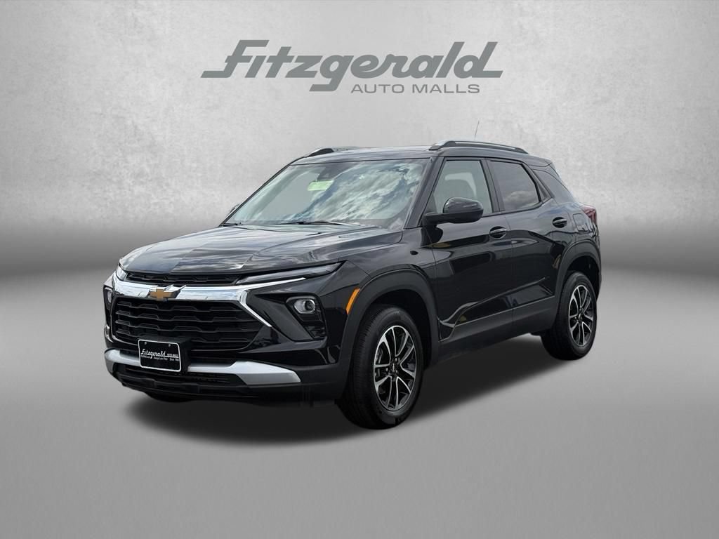 Used 2026 Chevrolet TrailBlazer LT AWD/4WD image 2