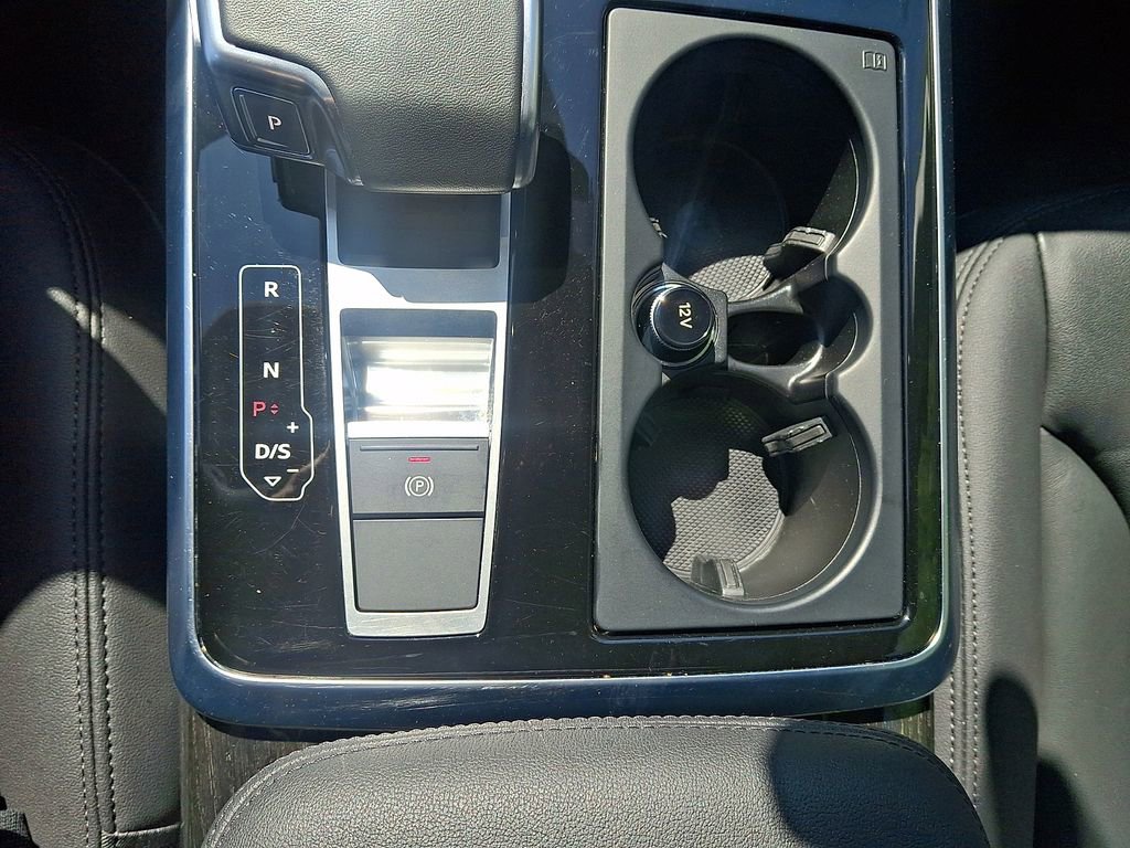 Used 2023 Audi Q7 3.0T Premium w/ Convenience Package image 25