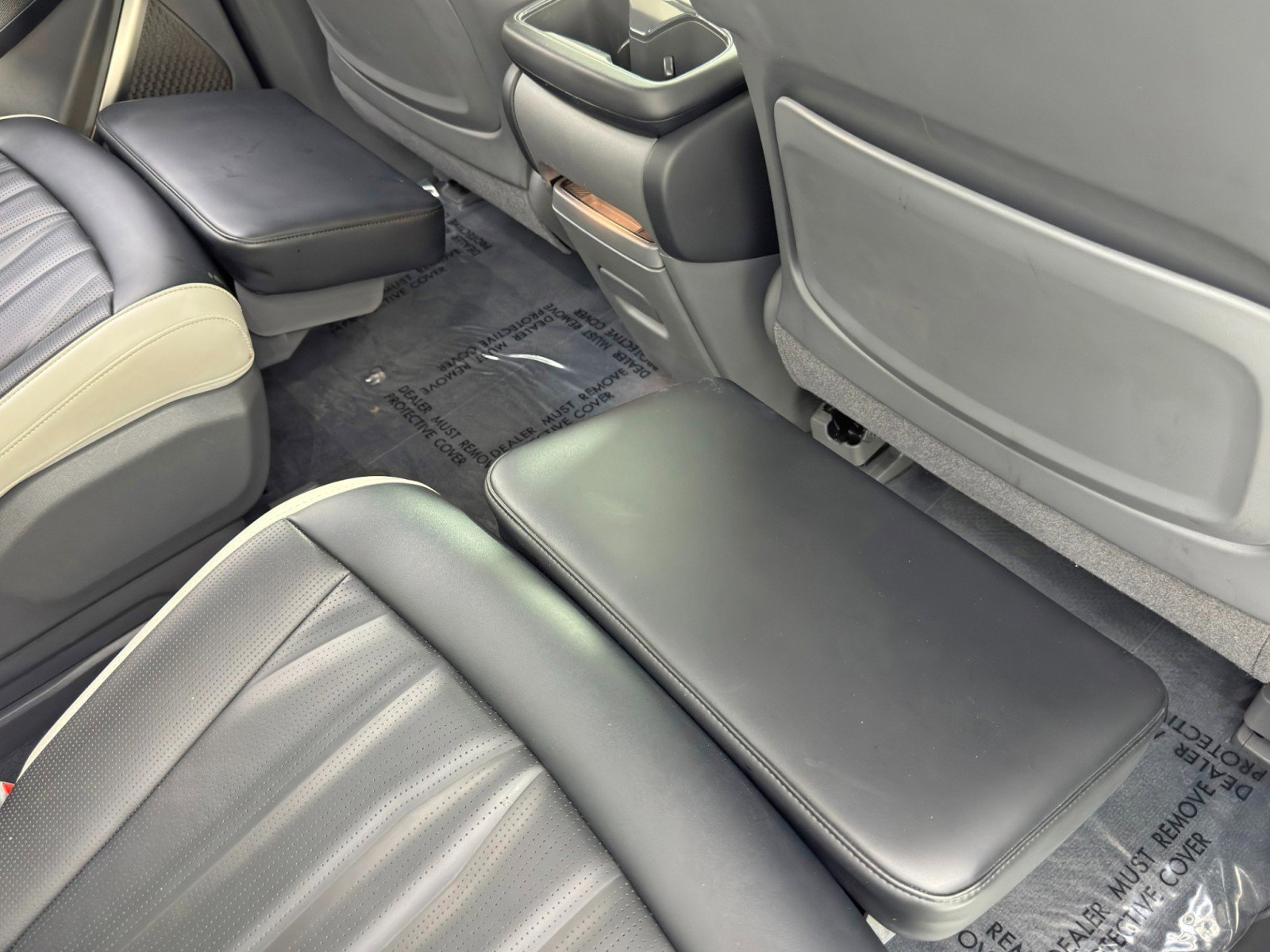 Used 2024 Kia EV9 GT-Line image 44