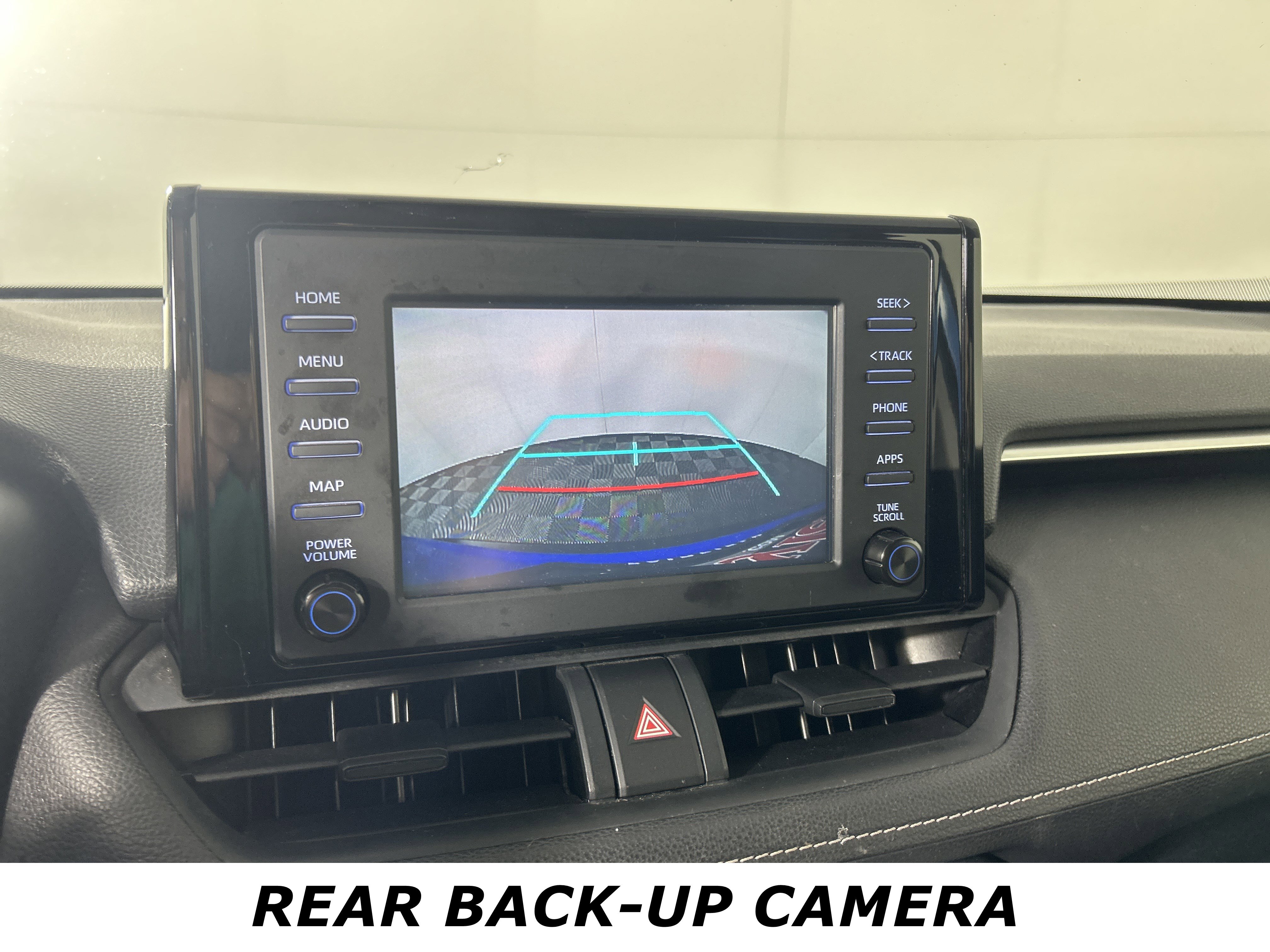 Used 2019 Toyota RAV4 LE image 13