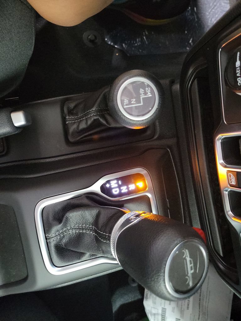 New 2026 Jeep Gladiator Sport AWD/4WD image 14
