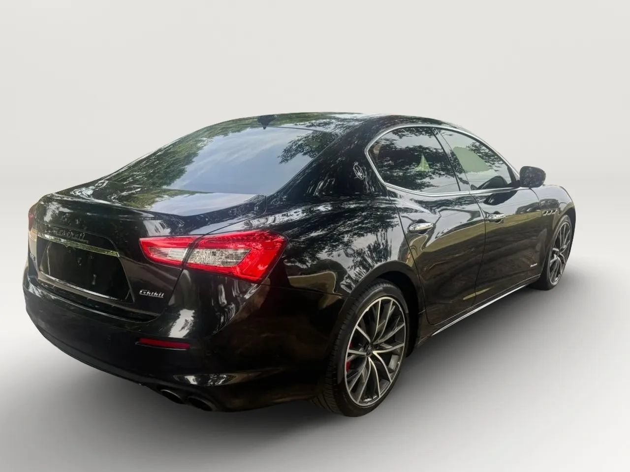 Used 2019 Maserati Ghibli S GranLusso AWD/4WD image 6