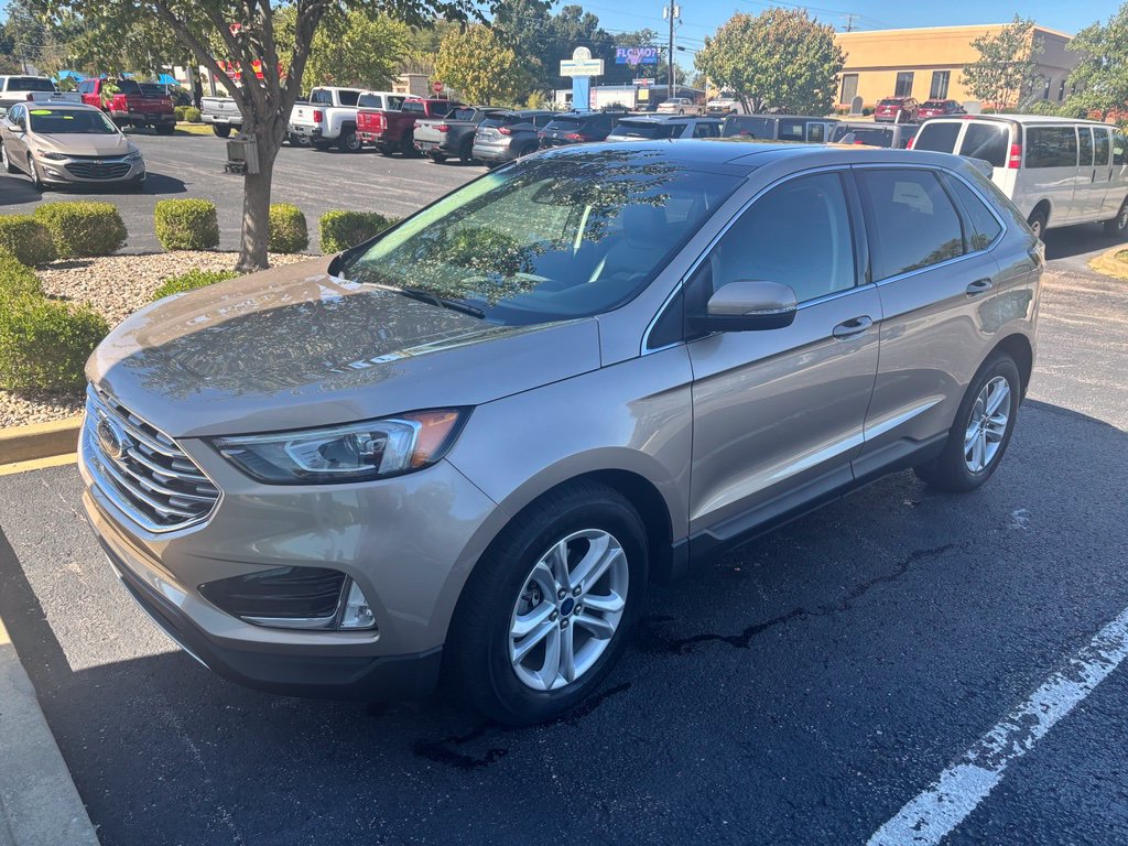 Used 2020 Ford Edge SEL FWD image 2