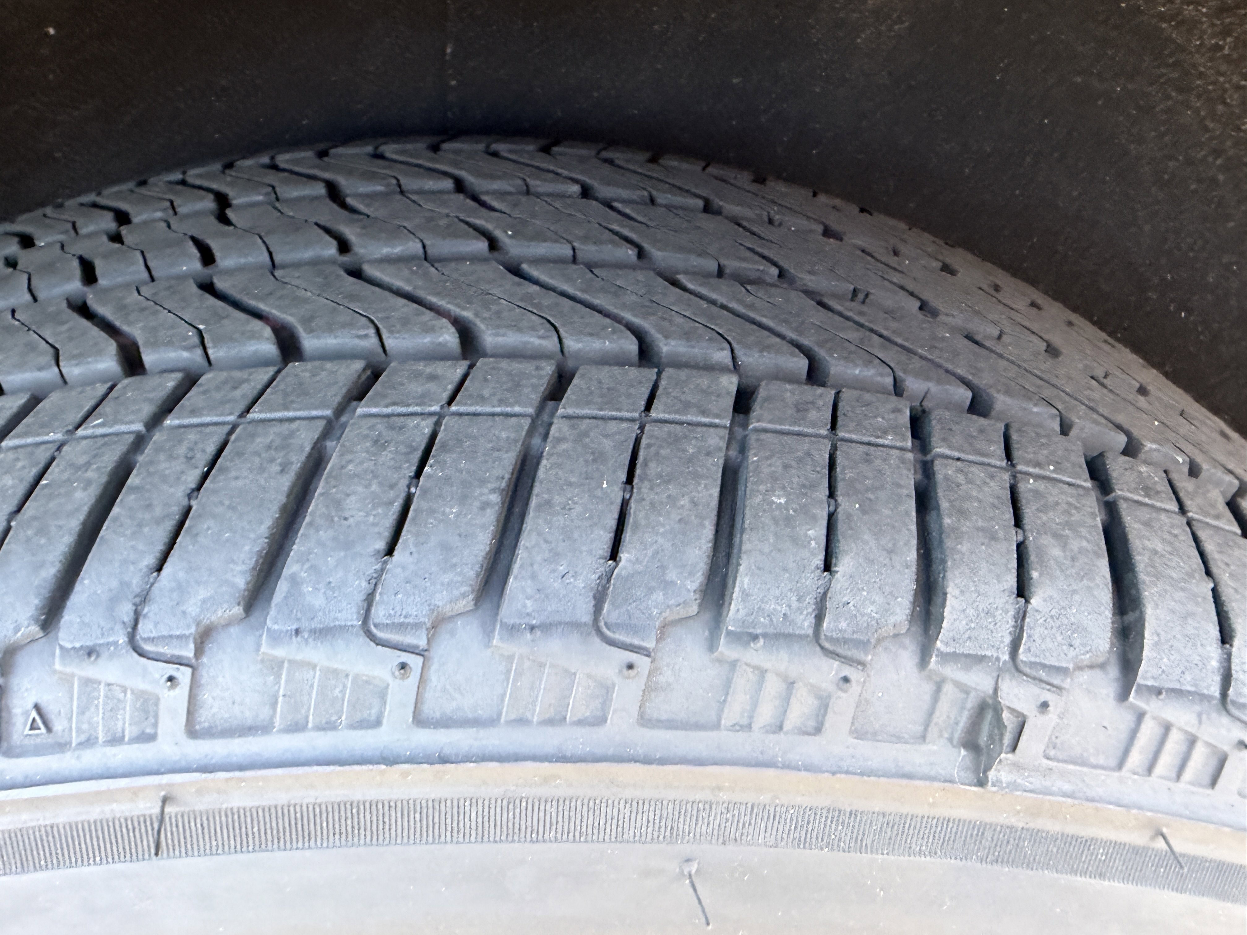 Used 2024 Cadillac Escalade V image 36