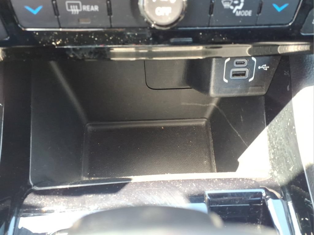 Used 2023 Jeep Compass Trailhawk AWD/4WD image 12