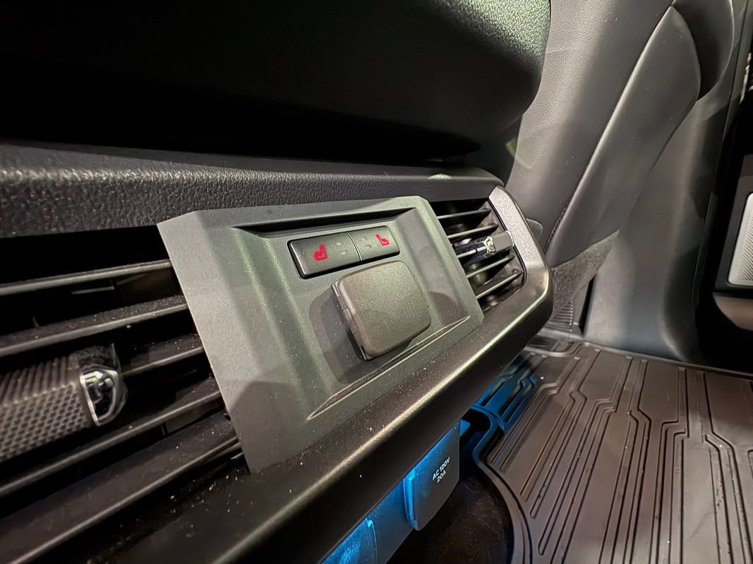 Used 2025 Ford F150 Raptor image 38