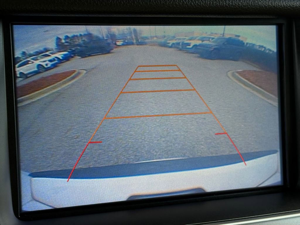 Used 2016 Chevrolet Tahoe LT image 16