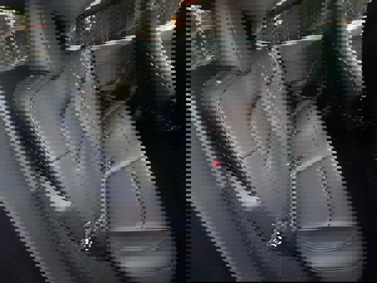 Used 2025 Tesla Model Y Long Range image 14