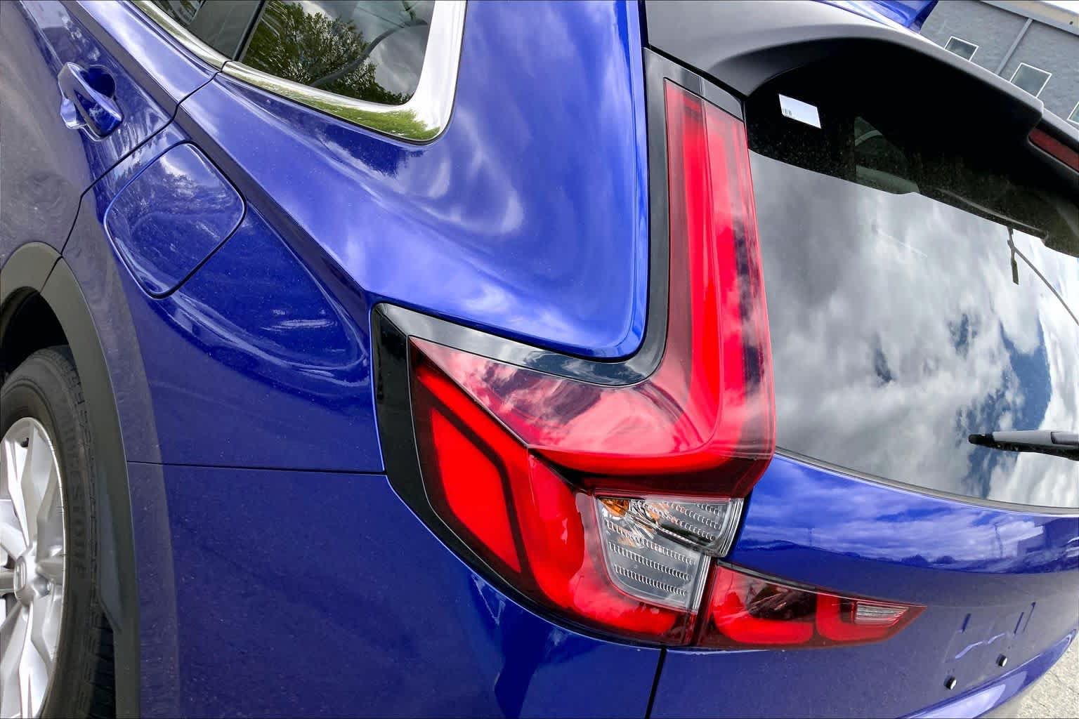 Used 2025 Honda CR-V EX-L image 29