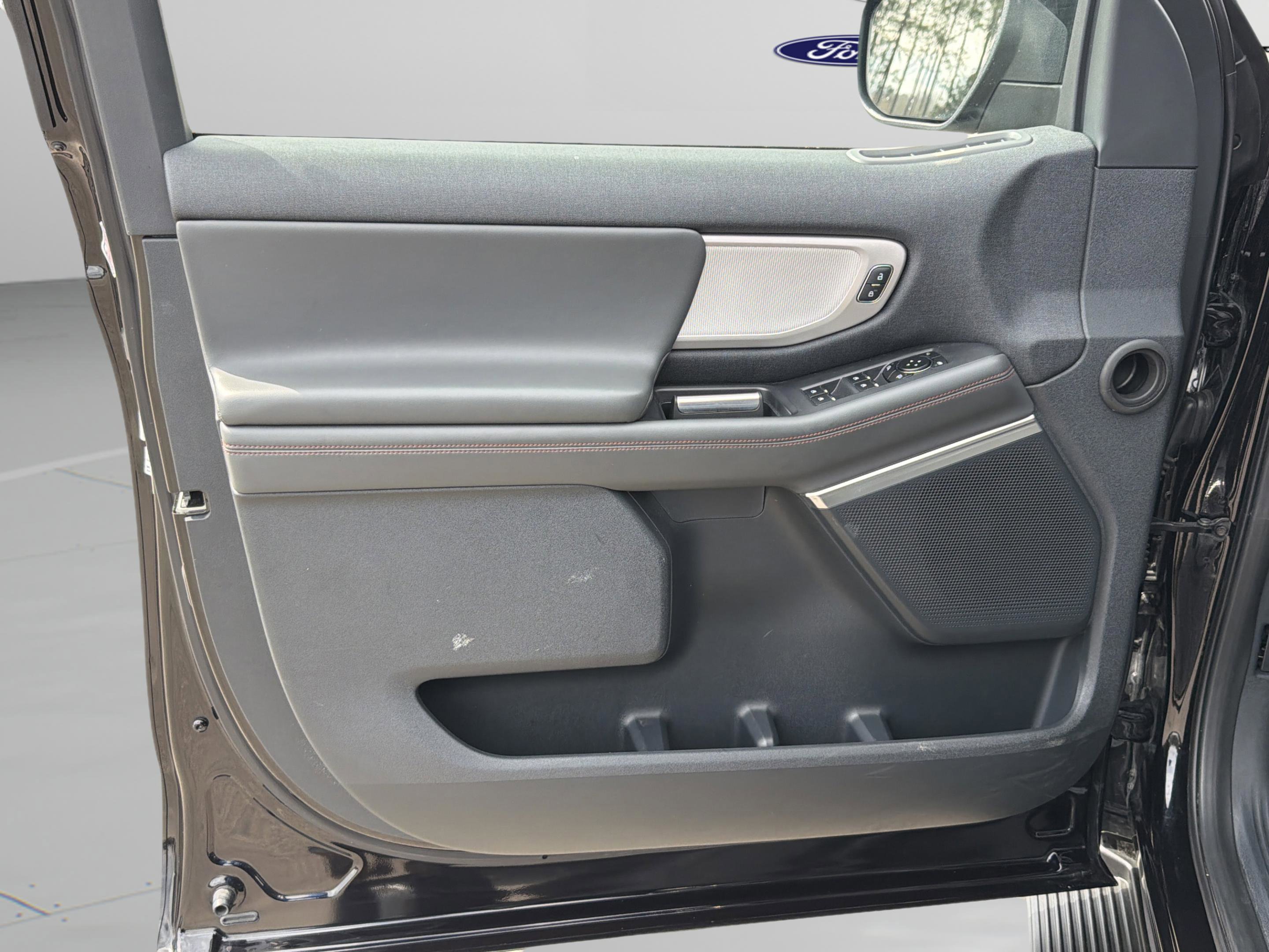 Used 2025 Ford Expedition Max Active image 20