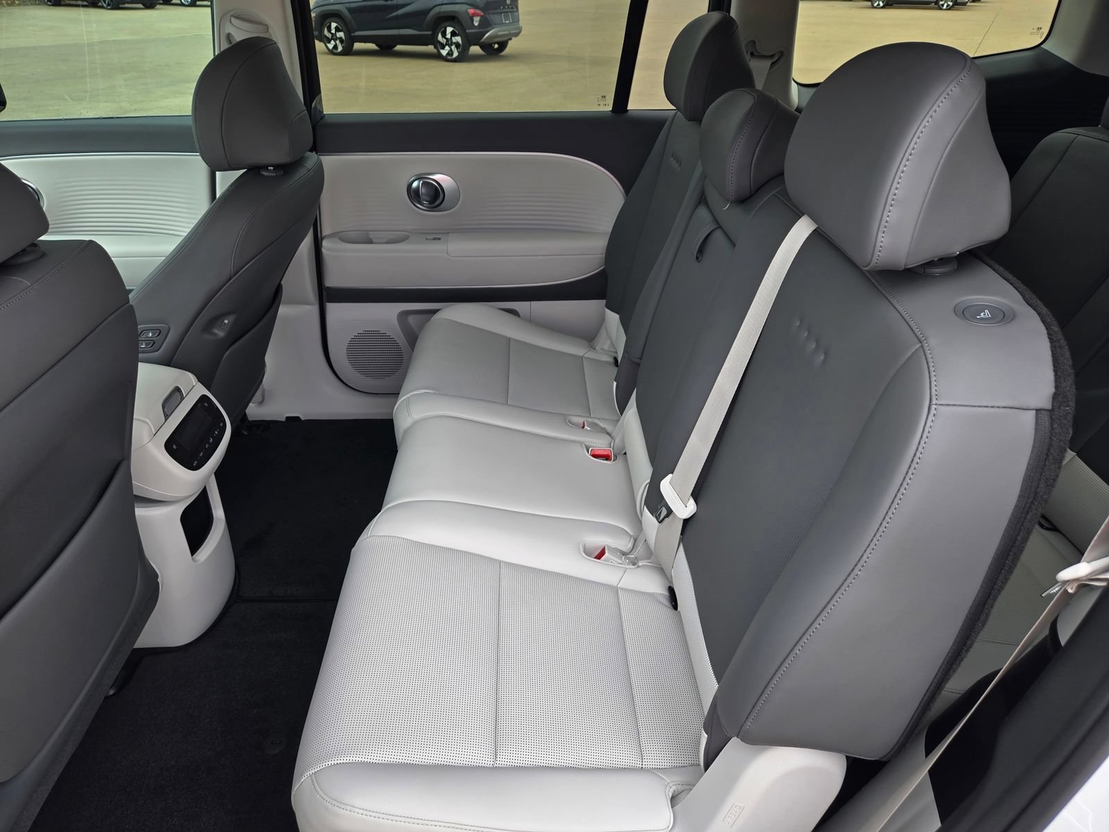 New 2026 Hyundai Ioniq 9 SEL AWD/4WD image 17